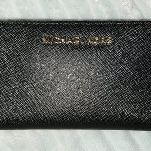 Michael Kors Womens Slim Bifold Wallet